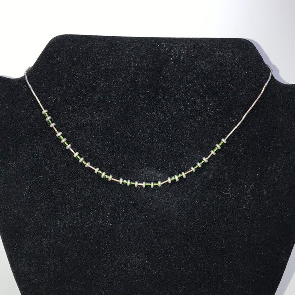 15" Shiny Green And Silver Seed Bead Necklace - Picture 1 of 8
